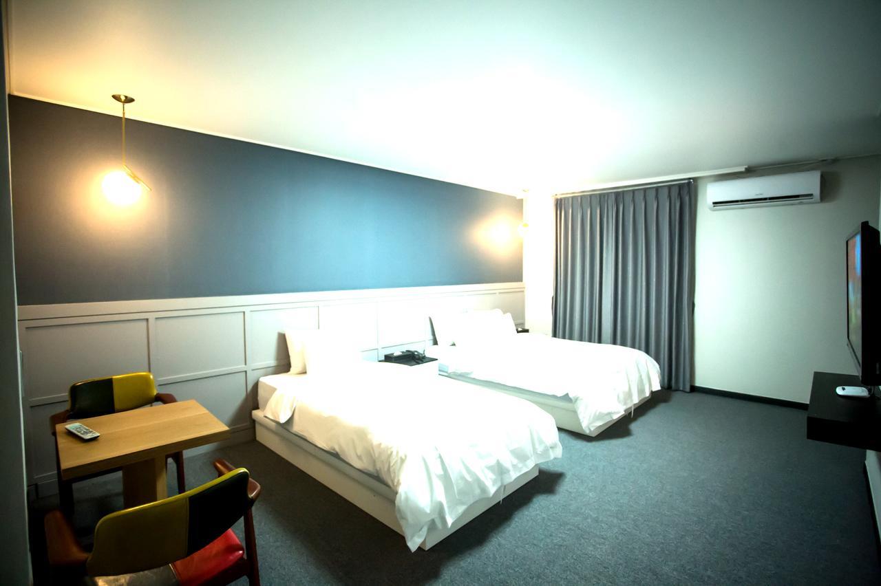 Gallery Tourist Hotel Cheongju Esterno foto