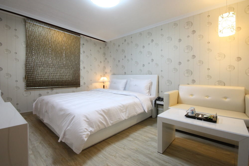 Gallery Tourist Hotel Cheongju Esterno foto